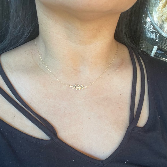 14k Italian solid gold olive tree branch necklace - Picture 10 of 11